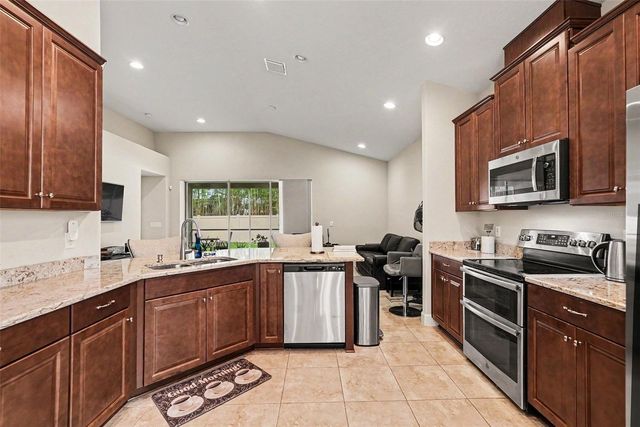 7907 SILVER CLOVER COURT, Riverview, FL 33578