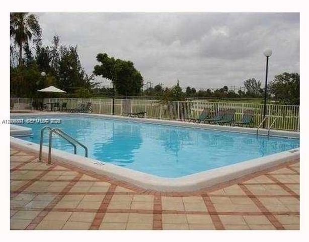 7125 NW 186th St B502, Hialeah, FL 33015