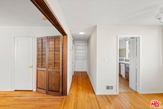 1621 Manning Avenue, Los Angeles, CA 90024