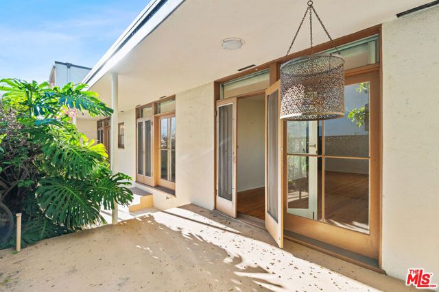 1621 Manning Avenue, Los Angeles, CA 90024