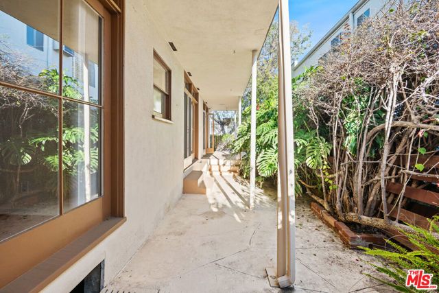 1621 Manning Avenue, Los Angeles, CA 90024