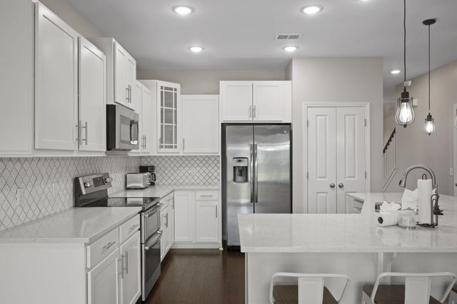 151 Lakelyn Road, Moncks Corner, SC 29461