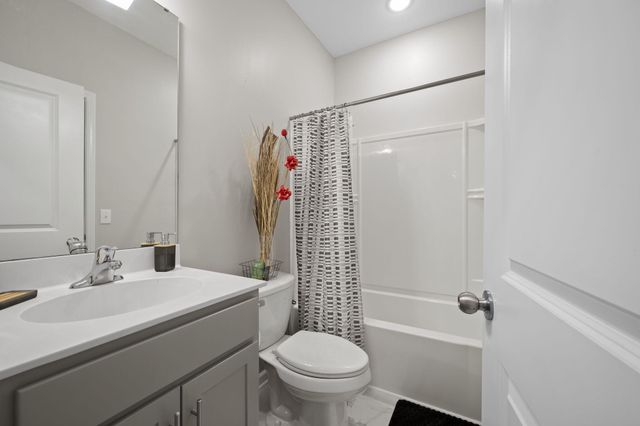 151 Lakelyn Road, Moncks Corner, SC 29461