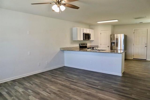 386 Village Creek Dr Drive, Chatsworth, GA 30705