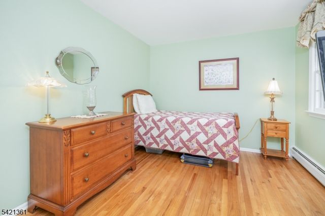 126 Wentworth Dr, Berkeley Heights Twp., NJ 07922