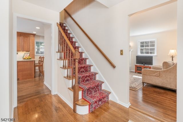 126 Wentworth Dr, Berkeley Heights Twp., NJ 07922