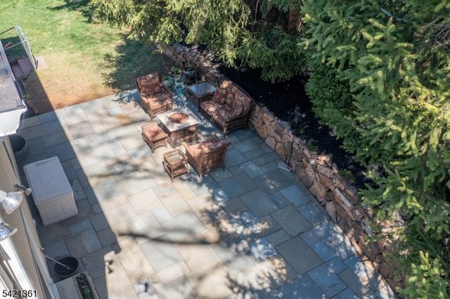 126 Wentworth Dr, Berkeley Heights Twp., NJ 07922