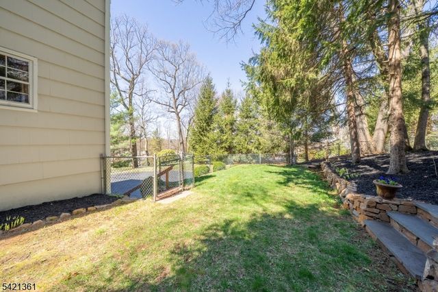 126 Wentworth Dr, Berkeley Heights Twp., NJ 07922