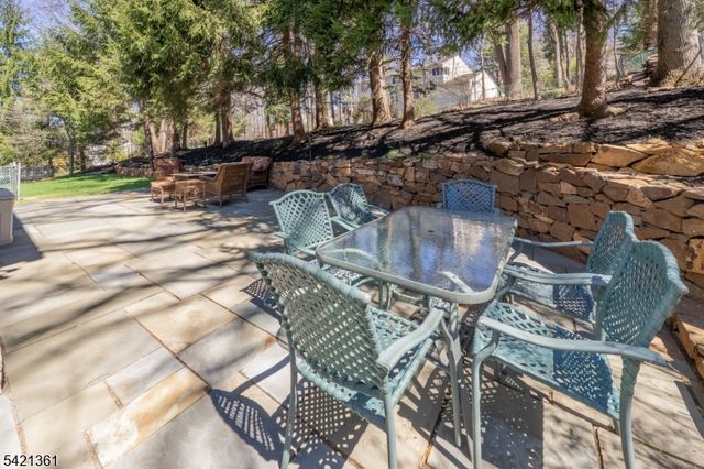 126 Wentworth Dr, Berkeley Heights Twp., NJ 07922