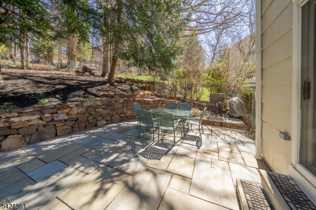 126 Wentworth Dr, Berkeley Heights Twp., NJ 07922