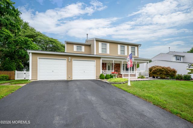 10 Petal Patch Trail, Howell, NJ 07731