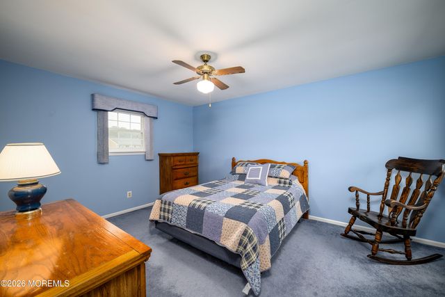 10 Petal Patch Trail, Howell, NJ 07731