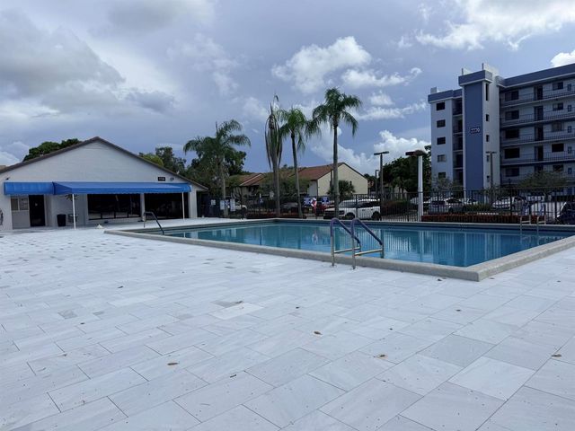 7714 Tahiti Lane 203, Lake Worth, FL 33467