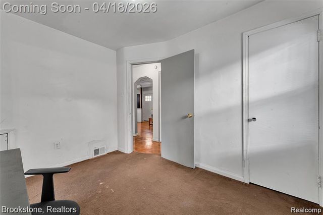 6251 Stahelin Avenue, Detroit, MI 48228