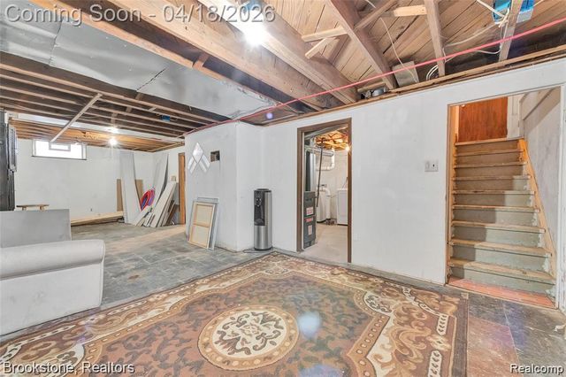 6251 Stahelin Avenue, Detroit, MI 48228