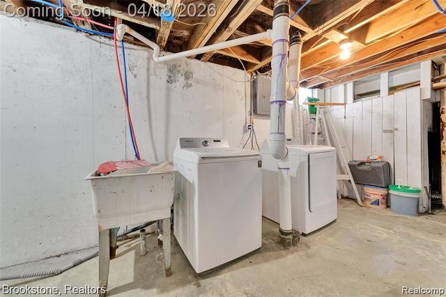 6251 Stahelin Avenue, Detroit, MI 48228