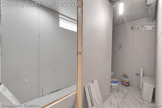 6251 Stahelin Avenue, Detroit, MI 48228