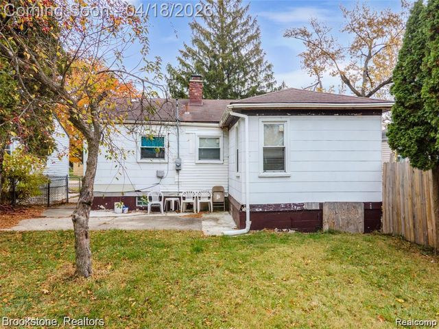 6251 Stahelin Avenue, Detroit, MI 48228