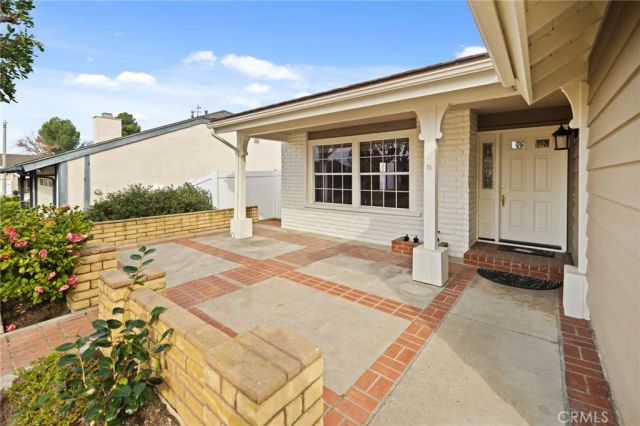 24821 Hon Avenue, Laguna Hills, CA 92653