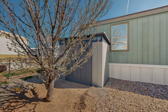 9509 Botts Street SE, Albuquerque, NM 87123