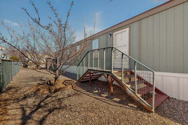 9509 Botts Street SE, Albuquerque, NM 87123