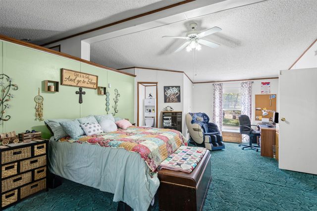 402 Silver Acres Road, Azle, TX 76020