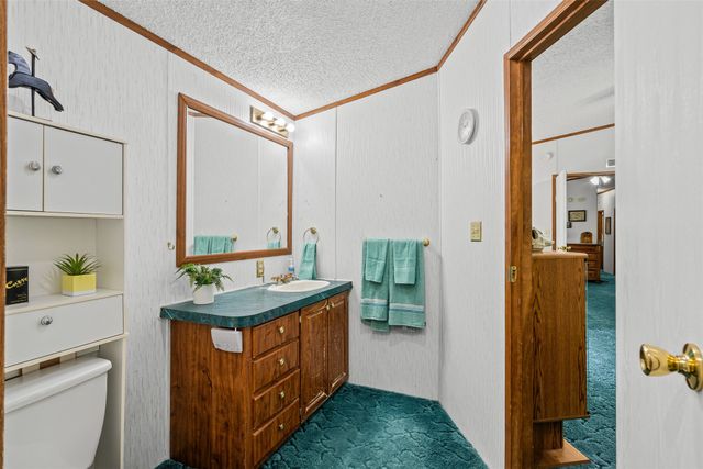 402 Silver Acres Road, Azle, TX 76020