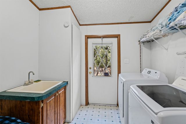 402 Silver Acres Road, Azle, TX 76020