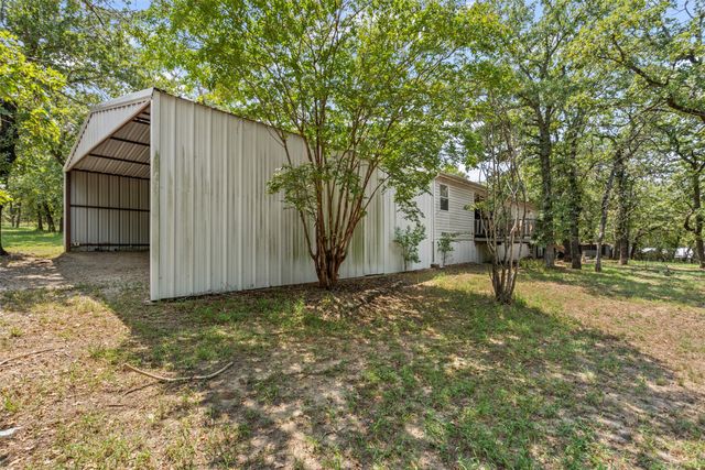402 Silver Acres Road, Azle, TX 76020