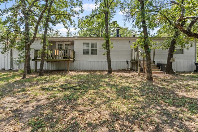 402 Silver Acres Road, Azle, TX 76020