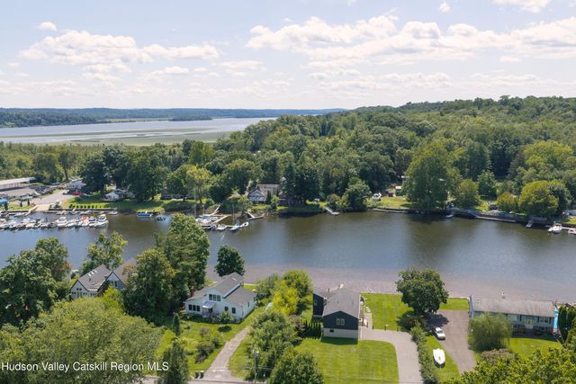 114 Lighthouse Drive, Saugerties, NY 12477