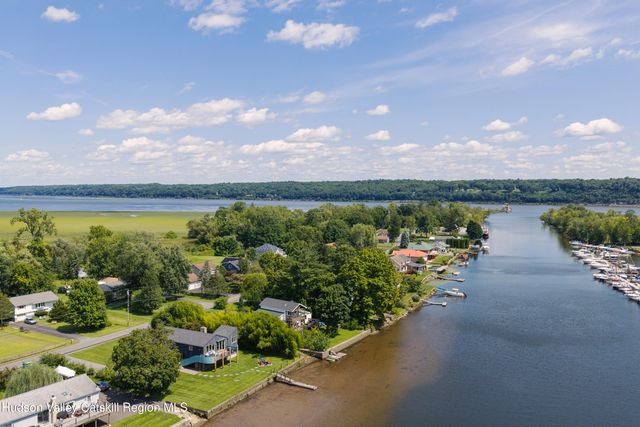 114 Lighthouse Drive, Saugerties, NY 12477