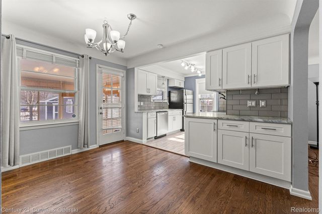 2260 Ellwood Avenue, Berkley, MI 48072