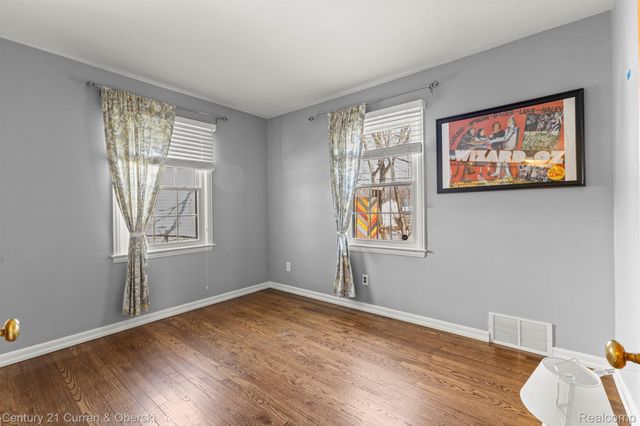 2260 Ellwood Avenue, Berkley, MI 48072