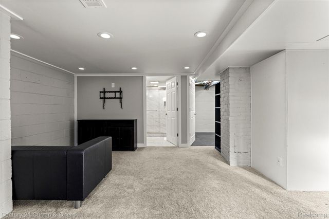 2260 Ellwood Avenue, Berkley, MI 48072