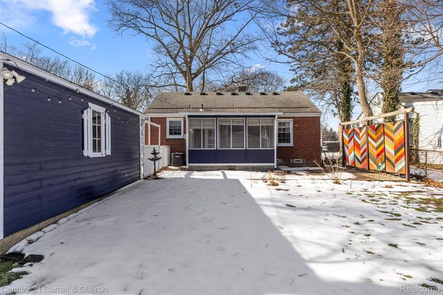 2260 Ellwood Avenue, Berkley, MI 48072