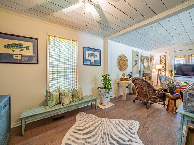 1033 Summerford Lane, Manning, SC 29102