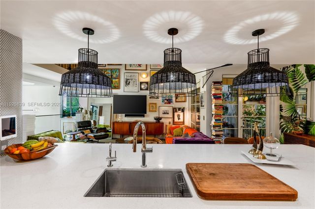 125 Jefferson Ave 119, Miami Beach, FL 33139