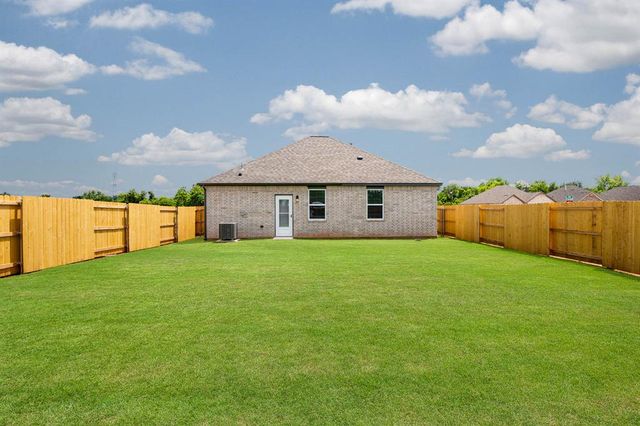 3116 Aidyn Court, Yukon, OK 73099