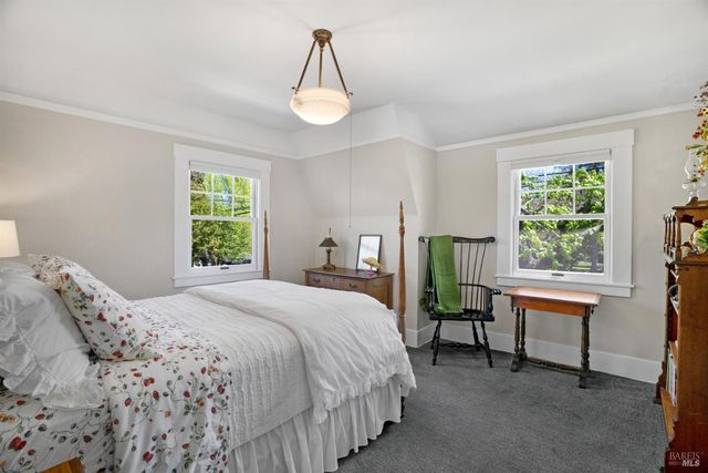 931 Humboldt St, Santa Rosa, CA 95404