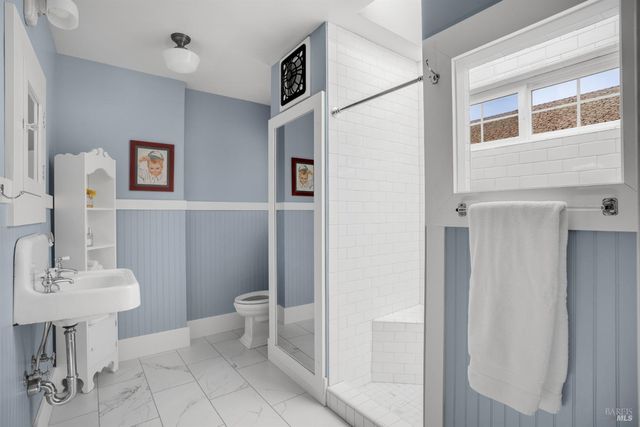 931 Humboldt St, Santa Rosa, CA 95404