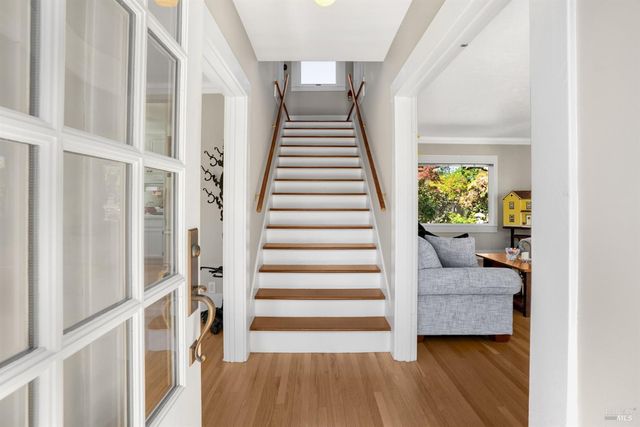 931 Humboldt St, Santa Rosa, CA 95404