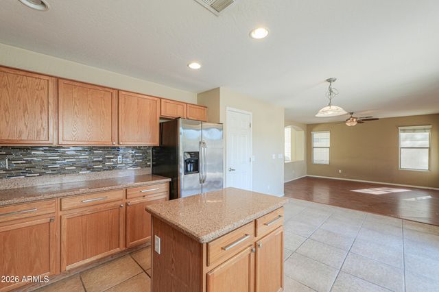 44133 W SNOW Drive, Maricopa, AZ 85138