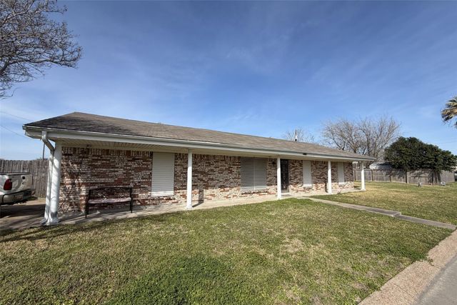 2510 Sunnycrest Drive, Texas City, TX 77590