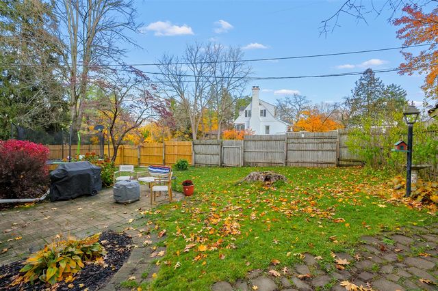 2731 Bronson Boulevard, Kalamazoo, MI 49008