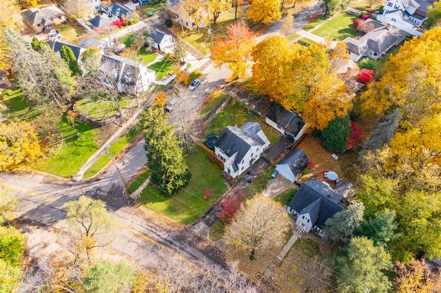 2731 Bronson Boulevard, Kalamazoo, MI 49008