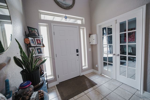 609 Saddle Villa, Cibolo, TX 78108