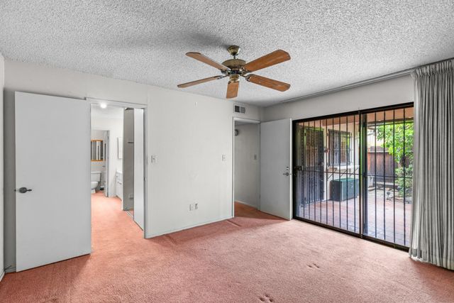 24 W LANCASTER Dr, Stockton, CA 95207