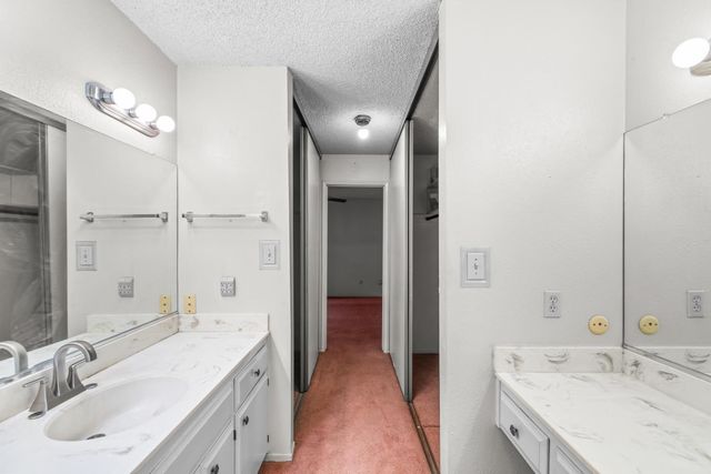 24 W LANCASTER Dr, Stockton, CA 95207