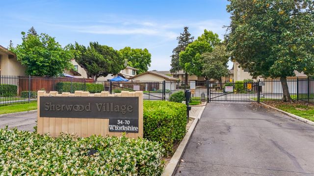 24 W LANCASTER Dr, Stockton, CA 95207